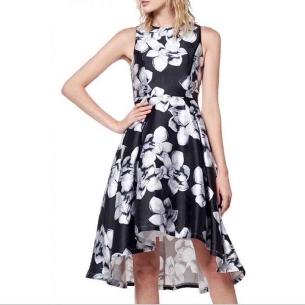 Gracia Black and White Floral Dress